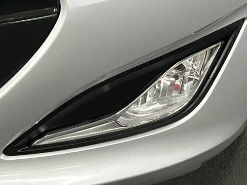 Used 2015 Hyundai Elantra GT w/ Option Group 02 FWD image 32