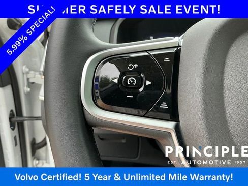 Certified 2025 Volvo XC90 B5 Core AWD/4WD image 22