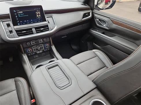 Certified 2024 Chevrolet Suburban High Country w/ Advanced Technology Package image 12