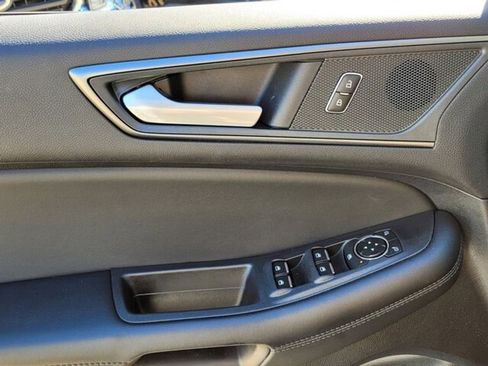 Used 2024 Ford Edge SE image 27