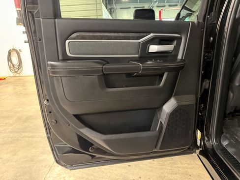 Used 2023 RAM 2500 Big Horn w/ Level B Equipment Group image 34