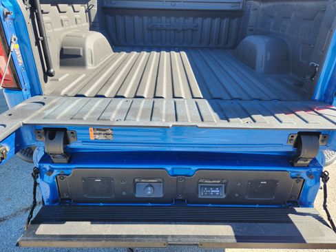 Certified 2023 GMC Sierra 1500 AT4X image 26