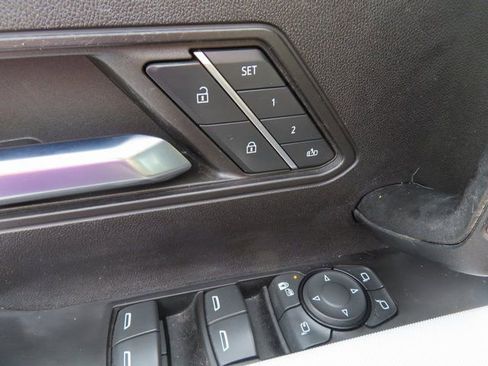 Used 2024 GMC Hummer EV 2X image 13