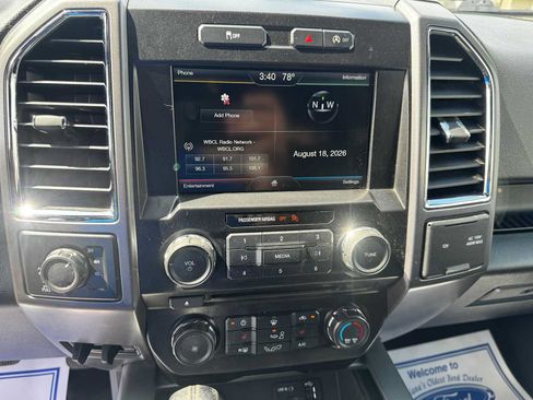 Used 2015 Ford F150 XLT w/ Equipment Group 302A Luxury AWD/4WD image 4