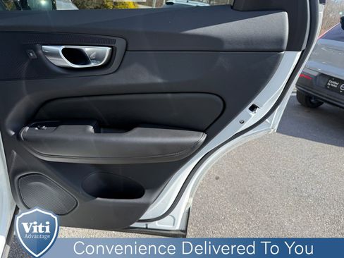Certified 2025 Volvo XC60 B5 Core image 26