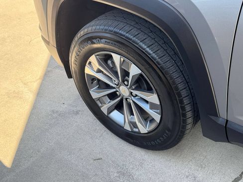 Used 2025 Chevrolet Equinox LT FWD image 31