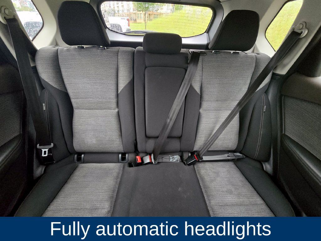 Used 2021 Nissan Rogue S AWD/4WD image 12