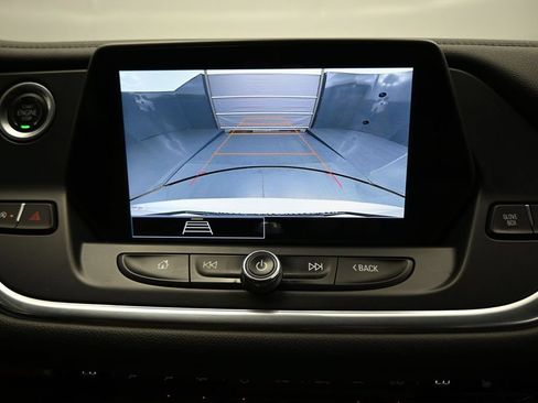 Used 2021 Chevrolet Blazer LT FWD image 23