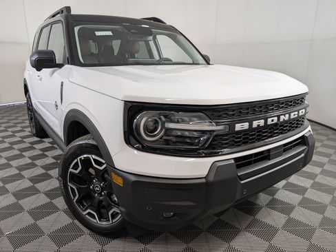New 2025 Ford Bronco Sport Outer Banks w/ Outer Banks Tech Package+ image 1
