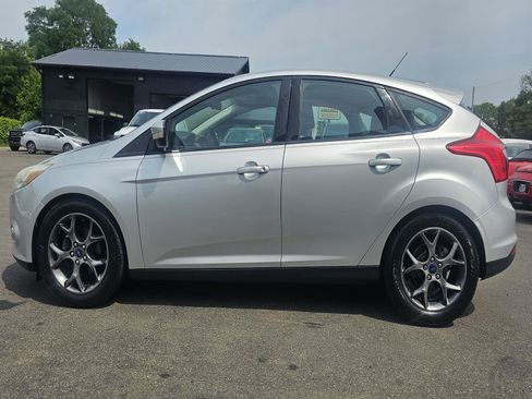 Used 2014 Ford Focus SE w/ Equipment Group 201A FWD image 7