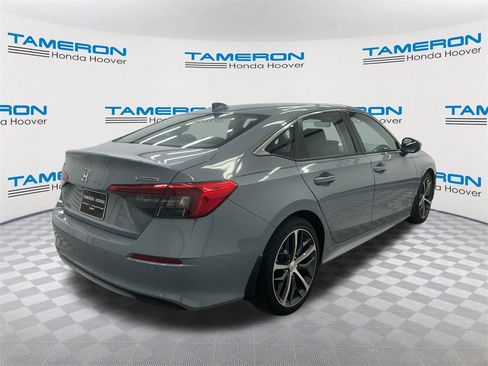 Certified 2024 Honda Civic Touring image 5