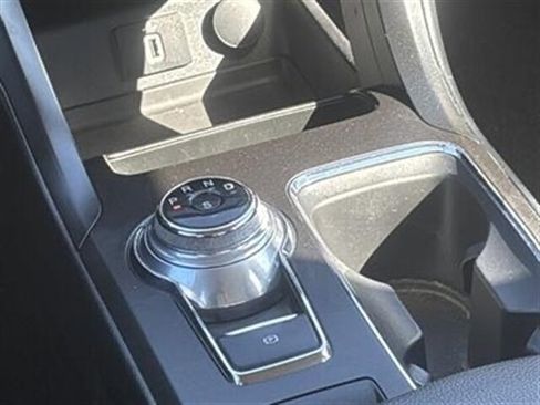 Used 2018 Ford Fusion SE w/ Equipment Group 201A image 27