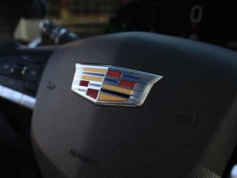 Used 2024 Cadillac XT4 Sport image 29