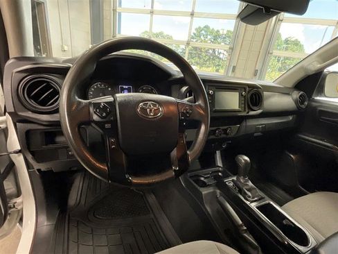 Used 2019 Toyota Tacoma SR image 13