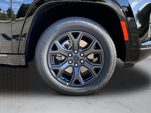 New 2026 Jeep Grand Wagoneer Limited AWD/4WD image 35