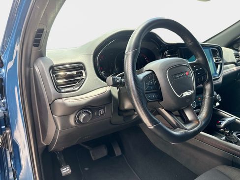 Used 2025 Dodge Durango GT RWD image 19