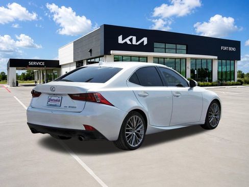 Used 2016 Lexus IS 300 AWD w/ Premium Package image 5