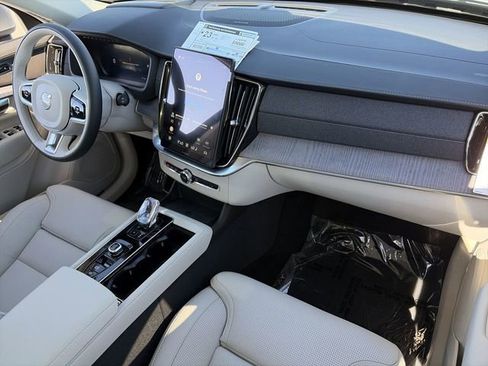 New 2026 Volvo XC90 B6 Ultra w/ Protection Package AWD/4WD image 13