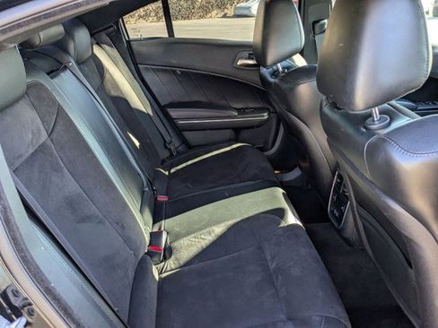 Used 2017 Dodge Charger R/T Scat Pack w/ Beats Audio Group image 19