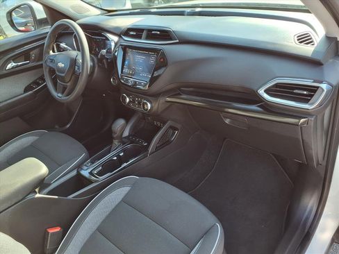 Used 2023 Chevrolet TrailBlazer LT w/ Convenience Package image 26