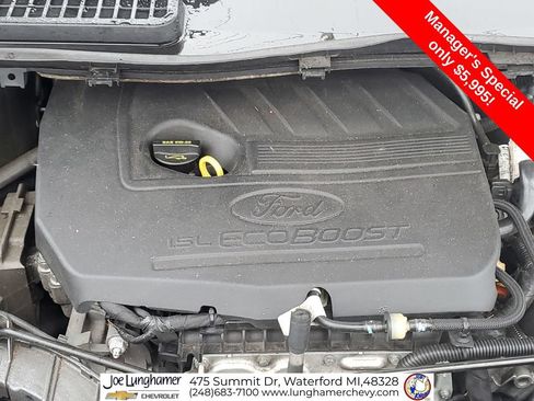Used 2017 Ford Escape SE w/ SE Sport Appearance Package AWD/4WD image 29