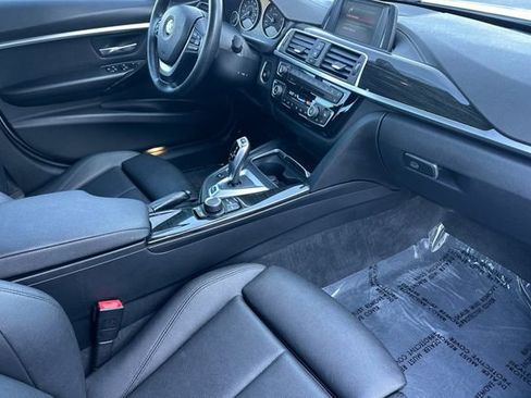 Used 2018 BMW 330e RWD image 17