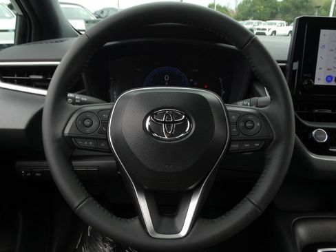 Used 2026 Toyota Corolla SE image 16