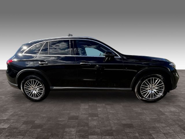 Used 2026 Mercedes-Benz GLC 300 4MATIC image 8