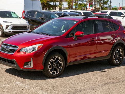 Used 2016 Subaru Crosstrek 2.0i Limited AWD/4WD image 9