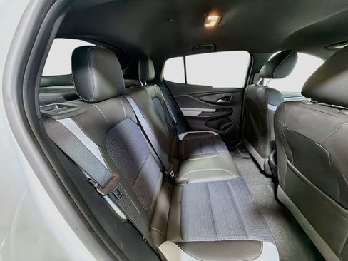 Used 2025 Buick Envista Preferred w/ Convenience I Package FWD image 26
