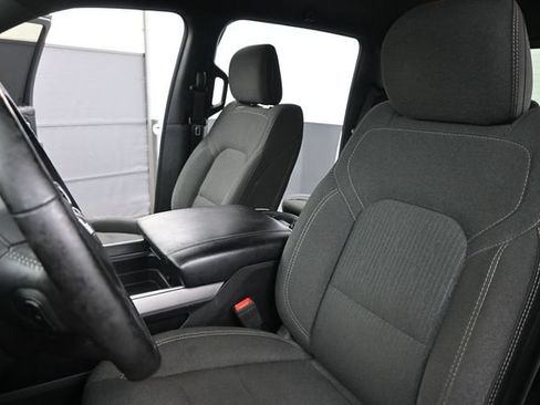 Used 2020 RAM 1500 Big Horn AWD/4WD image 11
