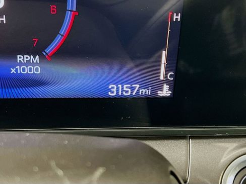 Used 2025 Chevrolet Trax ACTIV w/ Sunroof Package image 12