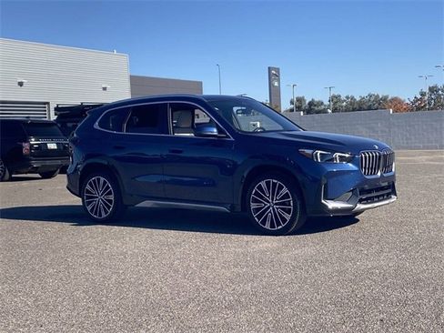 Certified 2025 BMW X1 xDrive28i w/ Convenience Package image 5