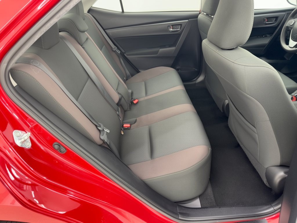 Used 2017 Toyota Corolla LE FWD image 29