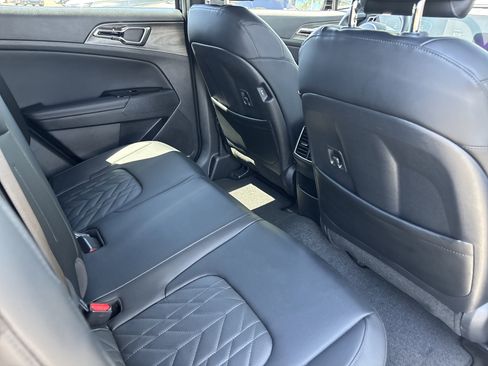 Used 2025 Kia Sportage X-Line AWD/4WD image 11