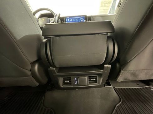 Used 2025 Chevrolet Silverado 2500 LT w/ Convenience Package AWD/4WD image 26