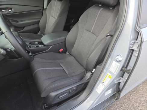 Used 2025 Honda Accord Sport image 26