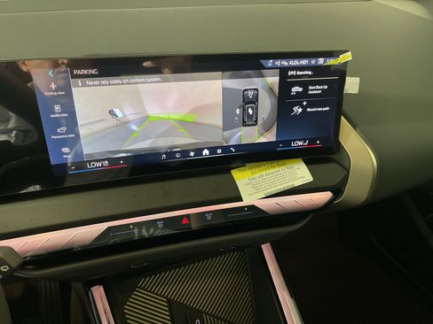 Used 2025 BMW X3 xDrive30i w/ Premium Package image 30