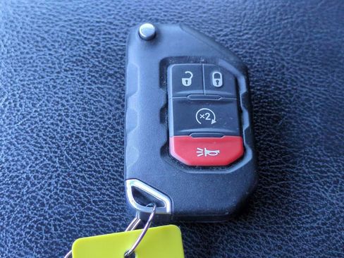 Used 2019 Jeep Wrangler Unlimited Rubicon AWD/4WD image 34