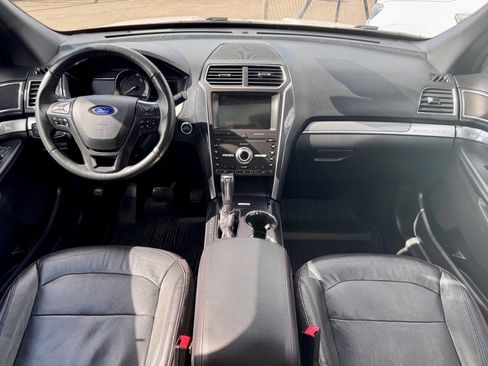 Used 2019 Ford Explorer Sport w/ Equipment Group 401A AWD/4WD image 16