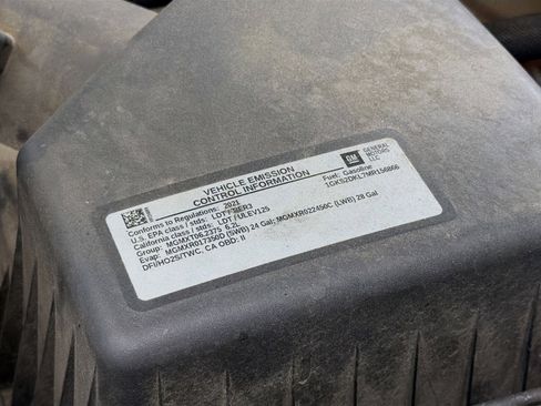 Used 2021 GMC Yukon Denali w/ Denali Premium Package image 17