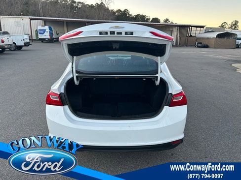 Used 2022 Chevrolet Malibu LS w/ LPO, Convenience Package 1 image 8