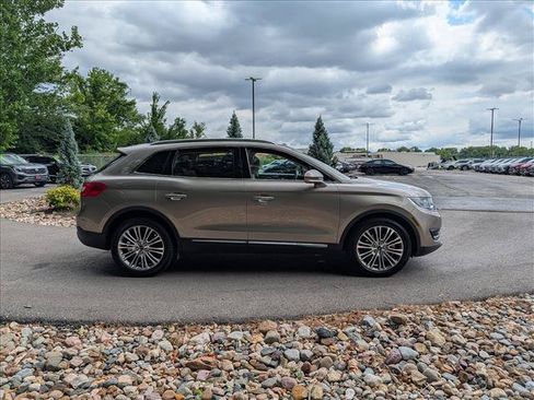 Used 2018 Lincoln MKX Reserve w/ Driver Assistance Package AWD/4WD image 6