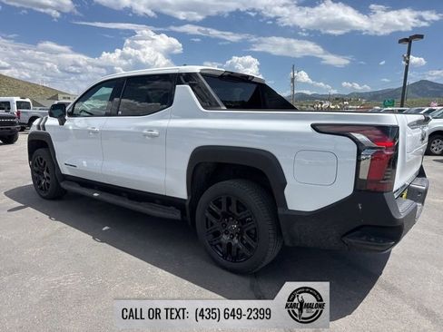 Used 2025 Chevrolet Silverado EV LT w/ LPO, Dark Package Plus image 4