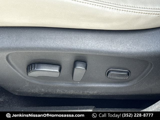 Certified 2021 Nissan Rogue Sport SL w/ Premium Package FWD image 31