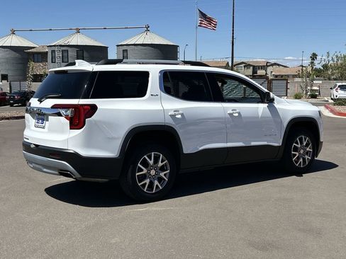 Used 2021 GMC Acadia SLT image 8