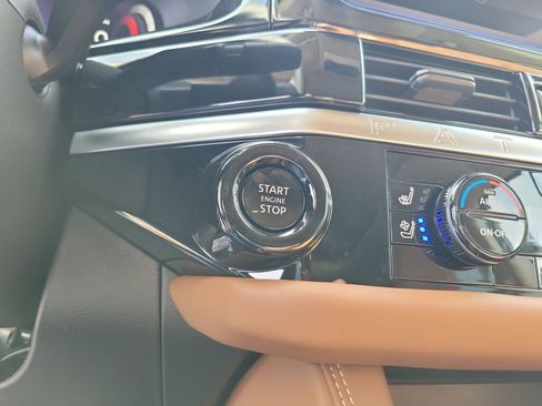 New 2026 Nissan Pathfinder Platinum AWD/4WD image 36