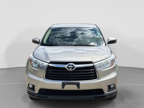 Used 2015 Toyota Highlander Plus AWD/4WD image 9