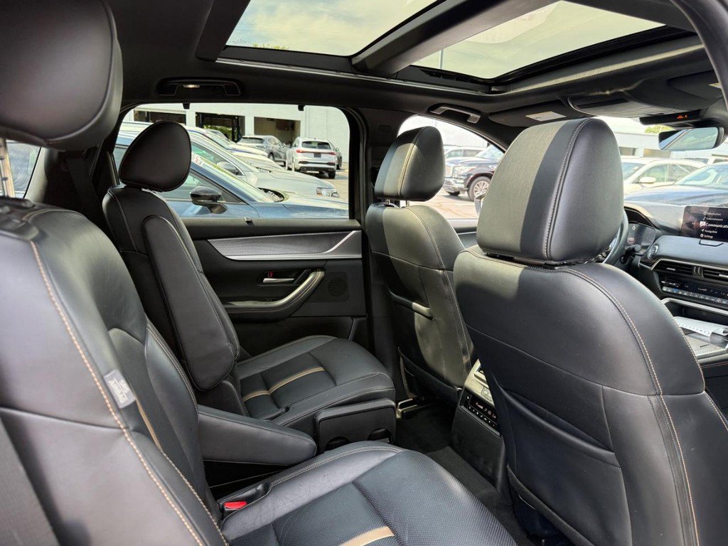 Used 2024 MAZDA CX-90 Plug-In Hybrid w/ Premium Plus AWD/4WD image 11