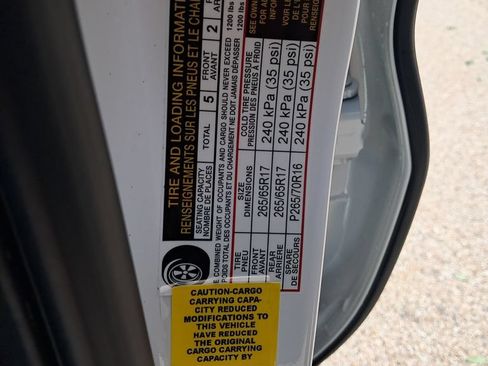 New 2026 Nissan Frontier SV w/ All-Weather Content Package AWD/4WD image 32